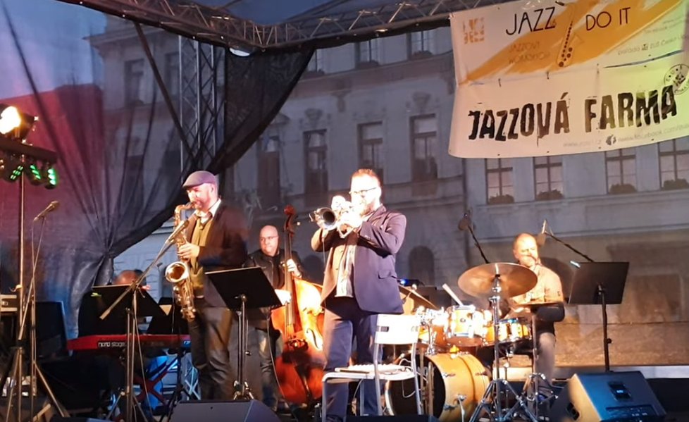 Zemřel vynikající saxofonista Rostislav Fraš. Bylo mu 44 let.