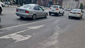 Ulice Rostovu na Donu poškozené údajně těžkou technikou Wagnerovy skupiny (25. 6. 2023)
