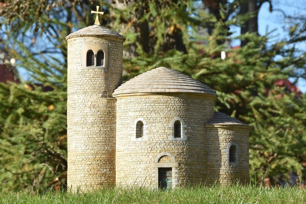 Rotunda sv. Jiří na Řípu - park miniatur Boheminium