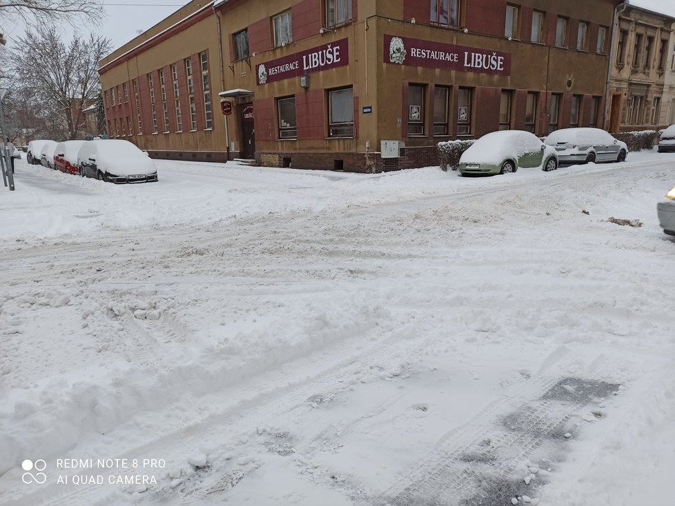 Sníh v Roudnici nad Labem, 8. února 2021.