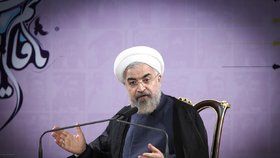 Íránský prezident Hassan Rouhani má některé Američany za nevzdělané