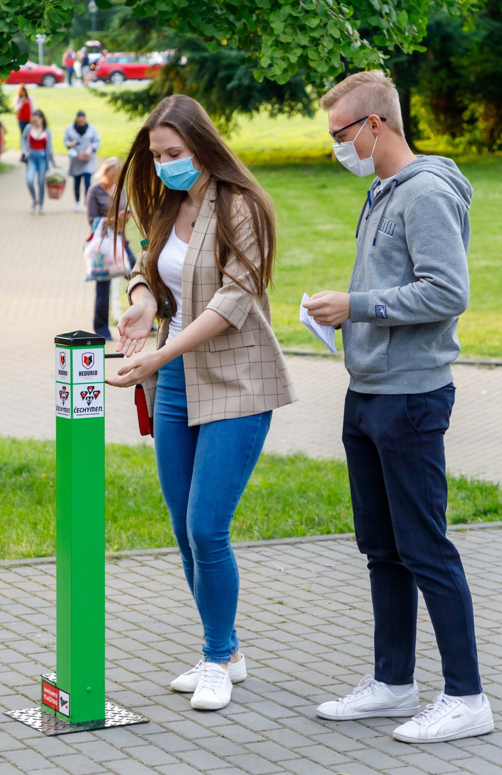 S rouškami za kulturou: Letní shakespearovské slavnosti, které začaly na Slezskoostravském hradě. (24.7.2020)