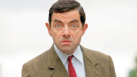 Rowan Atkinson, představitel Mr. Beana, měl hrozivě vyhlížející autonehodu