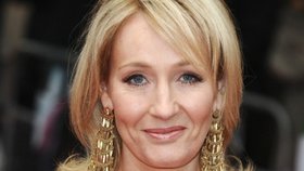 Joanne K. Rowling je ve Velké Británii mocnější než královna Alžběta II. ?