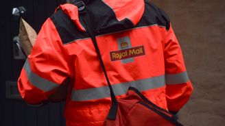 Křetínský vysílá své lidi řešit krizi v britské Royal Mail. Odbory varují před odchody zaměstnanců, pošta se brání Křetínský vysílá své lidi řešit krizi v britské Royal Mail. Odbory varují před odchody zaměstnanců, pošta se brání