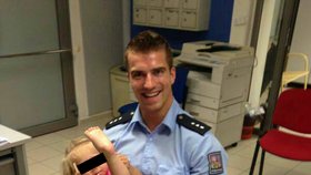 Policista Petr M. se o Rozárku staral poté, co ji nalezli