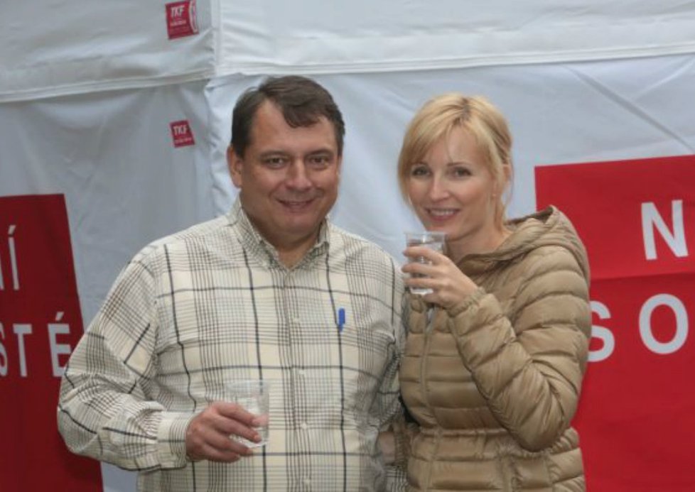 Jiří Paroubek (65) a Petra Paroubková (44)
