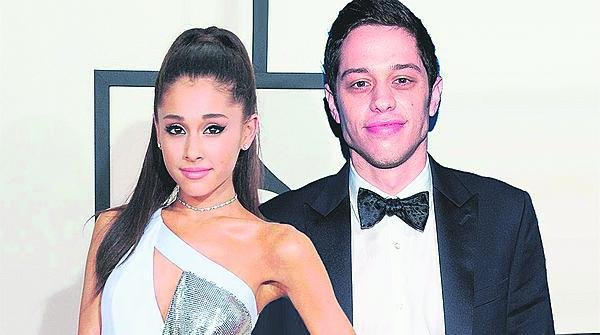 Ariana Grande (25) a Pete Davidson (25)