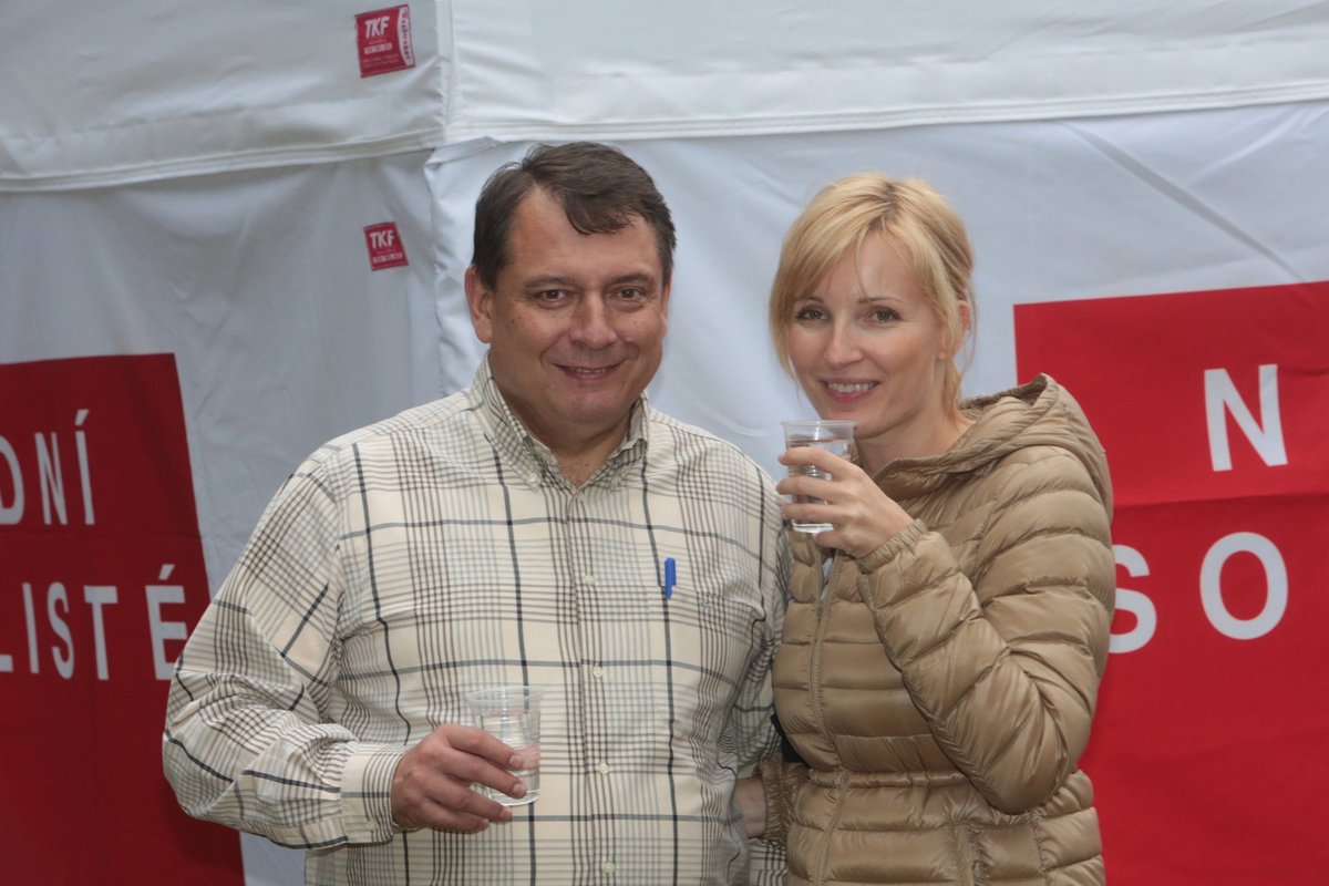 Jiří Paroubek (65) a Petra Paroubková (44)