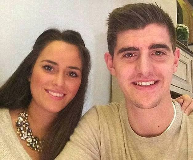 Thibaut Courtois (25) a Marta Domiguez (25)