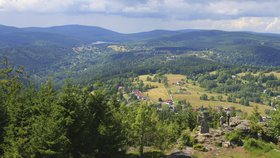 Vyhlídka na Jizerské hory.