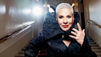 Pecková: Jako zpěvačka nemůžete mít s režijními nápady problém, jinak jste problematická Pecková: Jako zpěvačka nemůžete mít s režijními nápady problém, jinak jste problematická