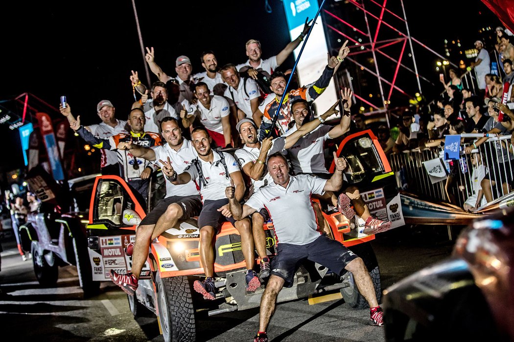 V cíli Rallye Dakar 2018