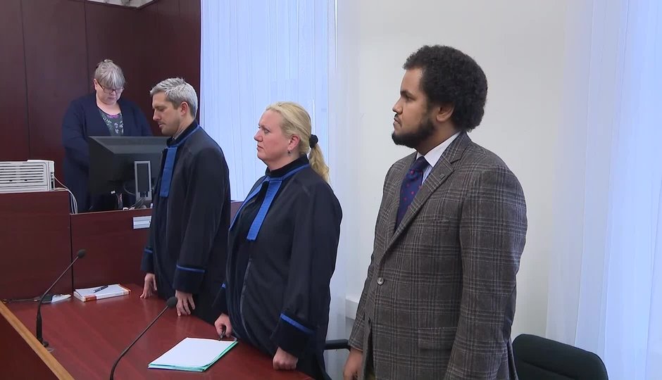 Soud s Ferim: Bývalý poslanec má jít za dvě znásilnění a jeden pokus o něj na tři roky do vězení