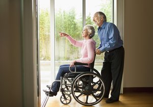 S roztroušenou sklerózou se dá žít, ale člověk musí počítat s tím, že jednou skončí na invalidním vozíku.