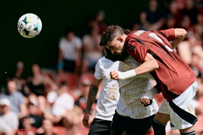 ONLINE: Sparta - Hradec Králové 2:1. Rrahmani otáčí! Letenští po změně stran vedou ONLINE: Sparta - Hradec Králové 2:1. Rrahmani otáčí! Letenští po změně stran vedou