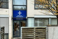 Zátah na Ředitelství silnici a dálnic: Policie při zásahu v Praze, Hradci a Pardubicích zadržela 11 lidí