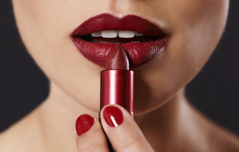 Vyzkoušeno: Nejlepší rtěnka, řasenka i make-up! Které musíte mít?