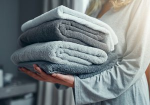 Jak se zbavit zapáchajících ručníků?