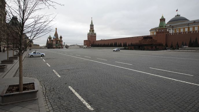 Moskva přijala kvůli koronaviru tvrdá opatření, uvolňovat se zřejmě budou pozvolna
