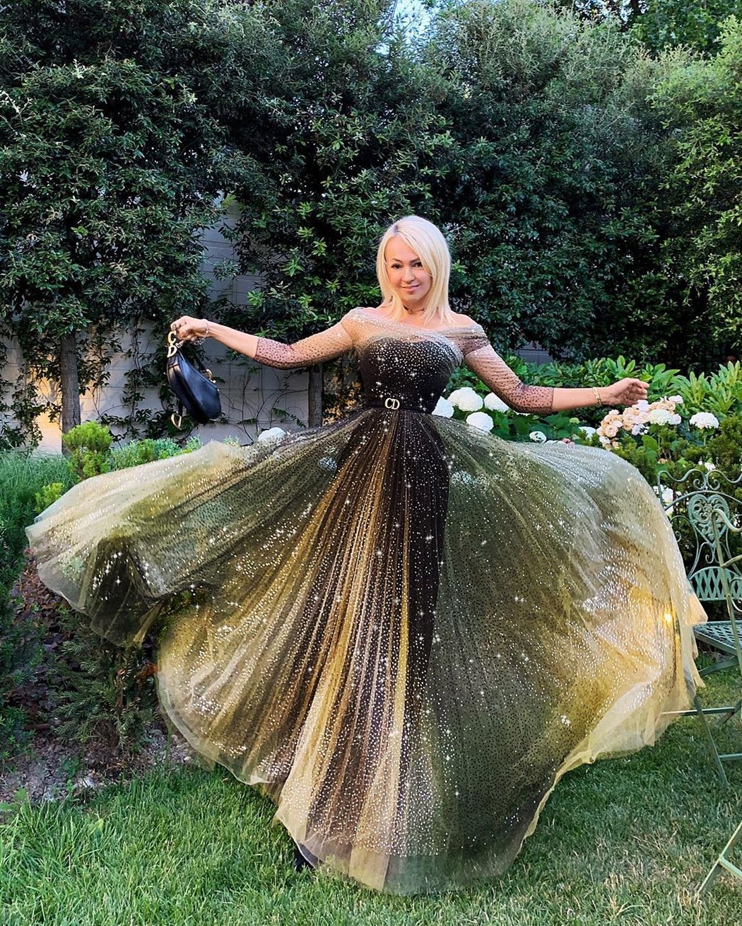 Luxusem se na instagramu ráda chlubí hlavně Pljuščenkova manželka Jana. Ať už jsou to drahé dovolené, opulentní snídaně nebo nabušená auta