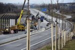 Dostavba takzvané prodloužené Rudné, části důležité silnice I/11, která má zrychlit dopravu mezi Ostravou a Opavou a ulevit Porubě, skončila.
