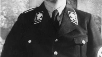 Před 29 lety zemřel Rudolf Hess. Smrt Hitlerova zástupce dodnes halí tajemství