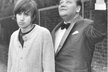 1970: Otec Rudolf a patnáctiletý syn Jan ve filmu Lítost řeší generační spory.