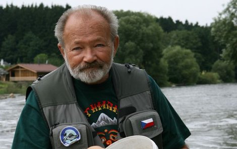 Rudolf Hrušínský kvůli svému milovanému rybaření odjel až na Nový Zéland.