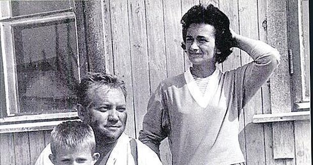 Rudolf Hrušínský se svou rodinou
