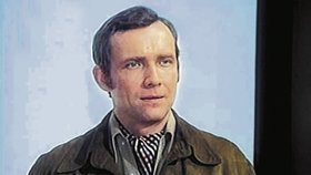 1975 - Rudolf Jelínek jako major Hradec