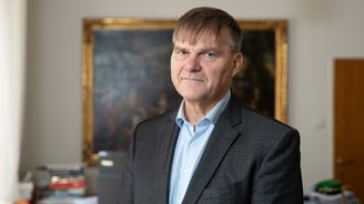 Novým velvyslancem na Slovensku se stane šéf hradní diplomacie Rudolf Jindrák