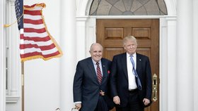 Rudy Giuliani Donalda Trumpa znal dlouho. Roku 2016 ho podporoval ve volbách.