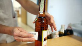 Rum se v Česku pouze nepije, přidává se do nejrůznějšího, nejen vánočního, pečiva. Není to ale poprvé, kdy se stává český rum trnem v oku Evropské unie.