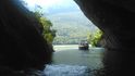 Ústí jeskyně Ponicova u Dunaje.