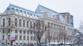V Rumunsku odsoudili českého manažera i exministry kvůli čachrům při privatizaci (na snímku Justiční palác v Bukurešti)