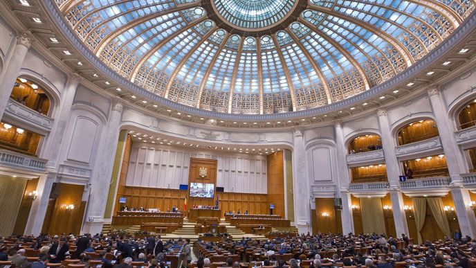 Rumuni požadují demisi vlády (6. února 2017)