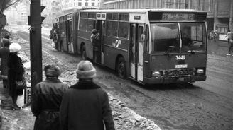 Život pod Ceaușescem: Unikátní fotky Rumunska pod vládou komunistického diktátora Život pod Ceaușescem: Unikátní fotky Rumunska pod vládou komunistického diktátora