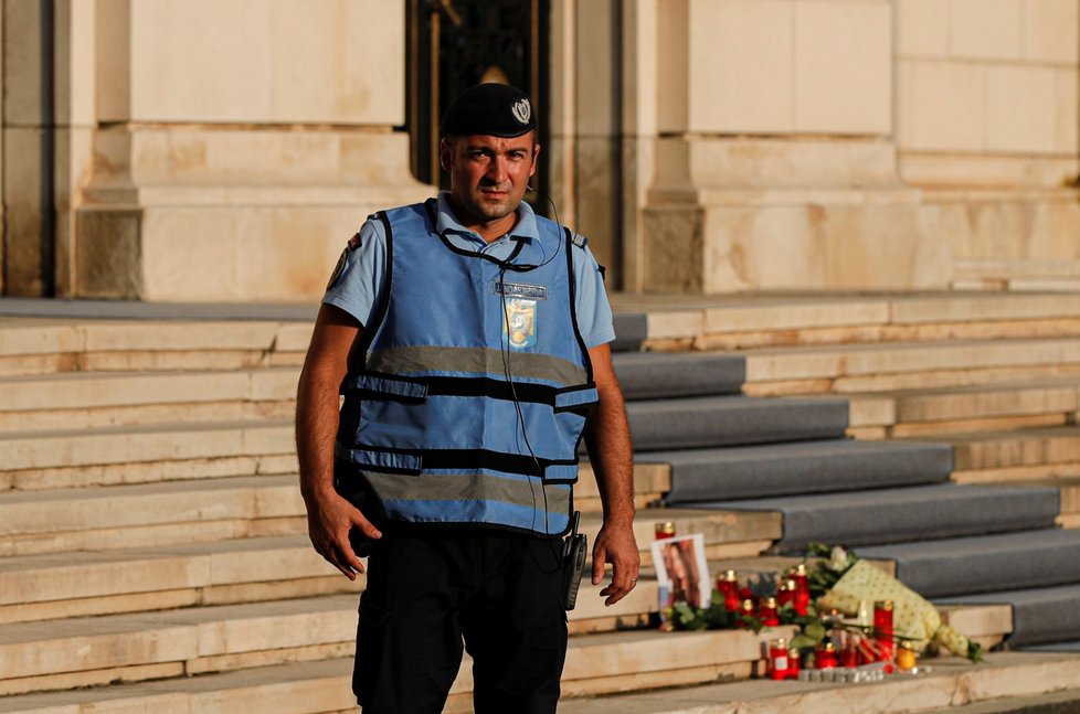 Pieta za zavražděnou Alexandru (†15)