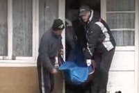 Šílenec oběsil dceru (†2): Mstil se nevěrné manželce