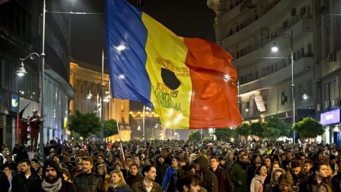 Rumunský premiér Victor Ponta vyslyšel demonstranty a připravuje demisi