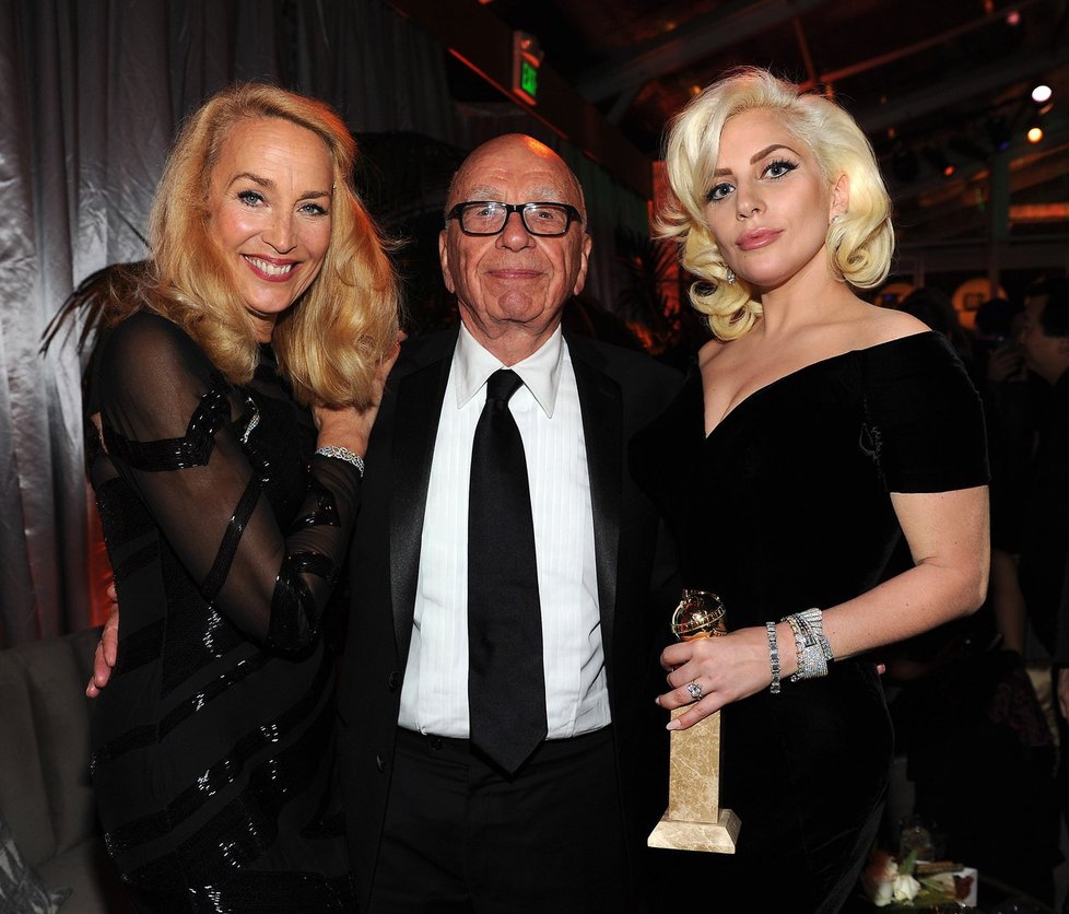 Rupert Murdoch se svou partnerkou Jerry Hall a Lady Gaga