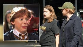 Ron z Harryho Pottera bude táta! Rupert Grint s přítelkyní čekají miminko.