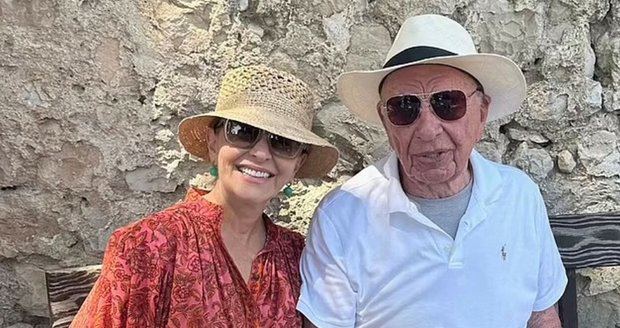 Magnát Murdoch (92) má novou lásku: Bývalou tchyni oligarchy Abramoviče potkal na party exmanželky