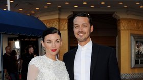 Rupert Sanders nejspíš ztratí manželku i dětmi. Stěhují se zpět do Británie