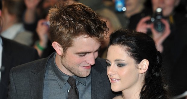 Robert Pattinson jde dnes ke Kristen Stewart na večeři. Bude z toho zase něco víc?