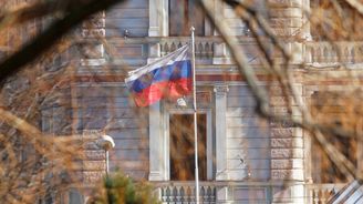 Česko vyhostí ruské špiony kvůli výbuchu ve Vrběticích. "Diplomati" mají 48 hodin na opuštění republiky