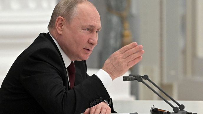Jednání ruské bezpečnostní rady: Ruský prezident Vladimir Putin (21. 2. 2022)