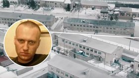 Putinův kritik Navalnyj končí s hladovkou. Nemá cit v noze ani ruce, obavy lékařů rostou