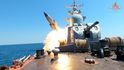 Rusové odpalují raketu z lodi v Černém moři